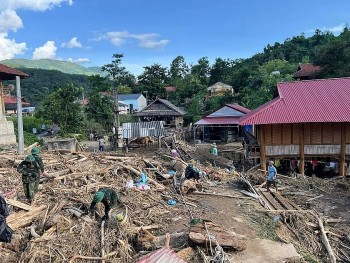 Hỗ trợ người dân Điện Biên, Sơn La khắc phục hậu quả mưa lũ