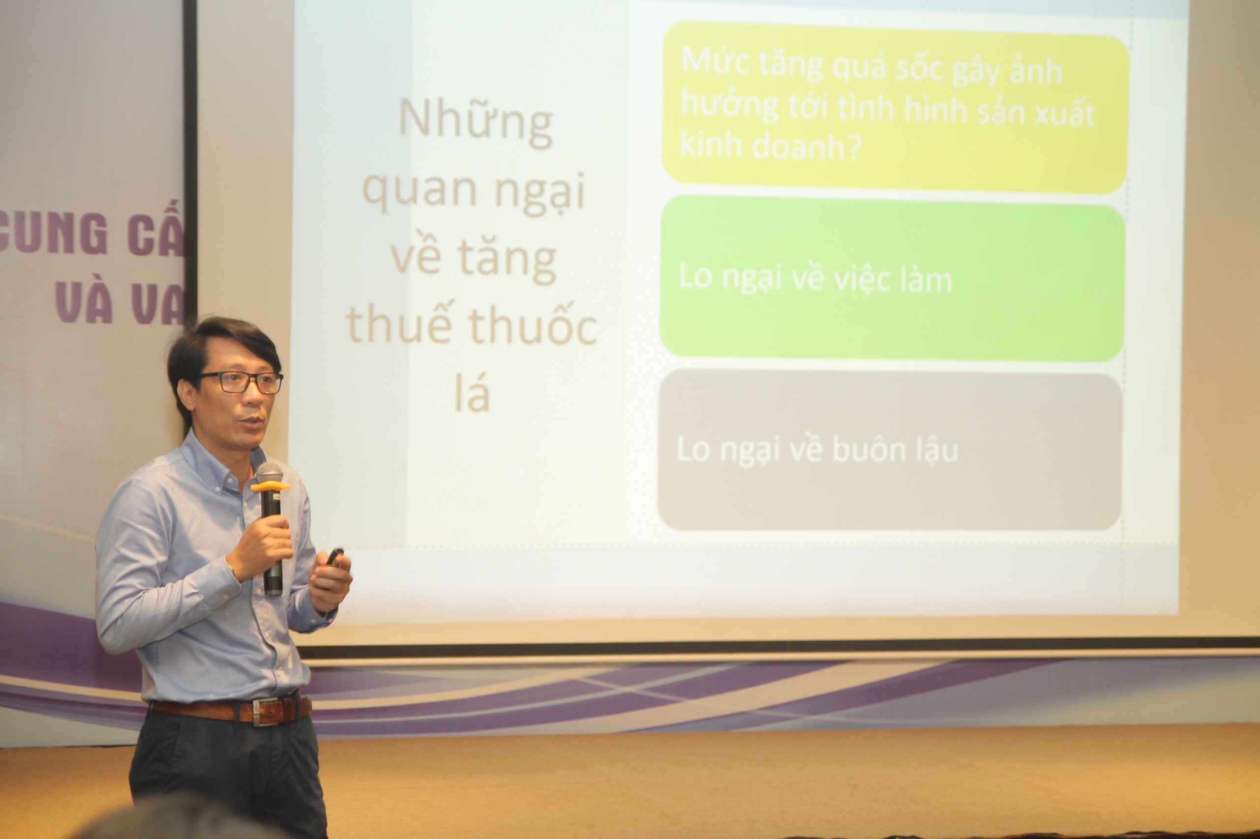 WHO và Tổ chức HealthBridge khuyến cáo Việt Nam giảm tiêu dùng thuốc lá thông qua việc tăng thuế