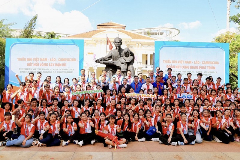 Tinh thần đoàn kết, hữu nghị giữa thiếu nhi 3 nước Việt Nam - Lào - Campuchia