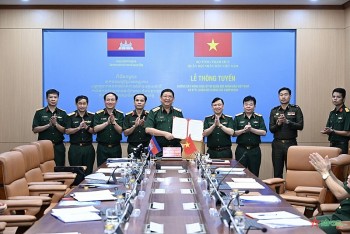 thong tuyen duong day nong giua quan doi viet nam va quan doi campuchia