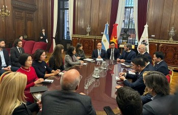 Thúc đẩy giao lưu nhân dân, hợp tác giữa thành phố Hà Nội và thành phố Buenos Aires