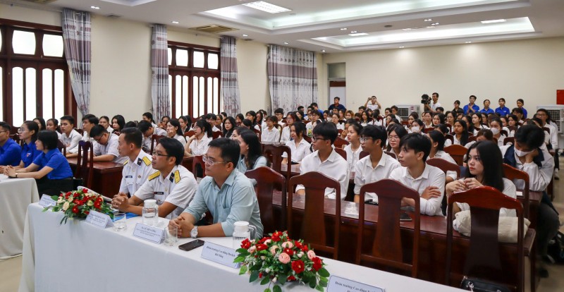 Triển lãm và tuyên truyền biển, đảo tại Đà Nẵng