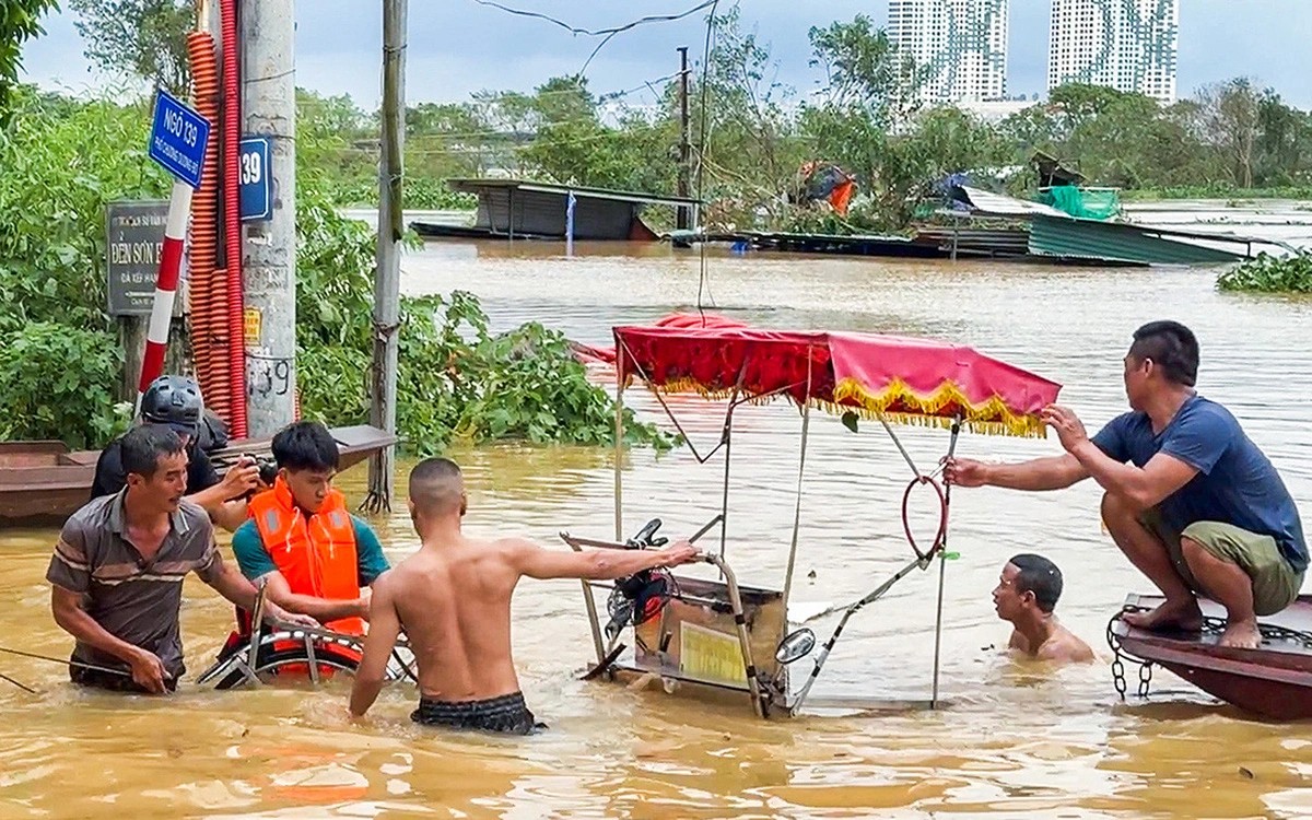 Mực nước sông Hồng có xu hướng giảm dần