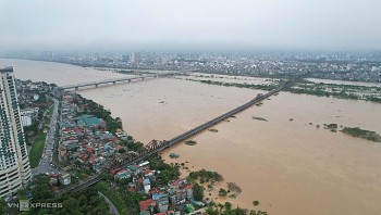 Triển khai công điện khẩn phòng chống lũ, đảm bảo tính mạng nhân dân là trên hết