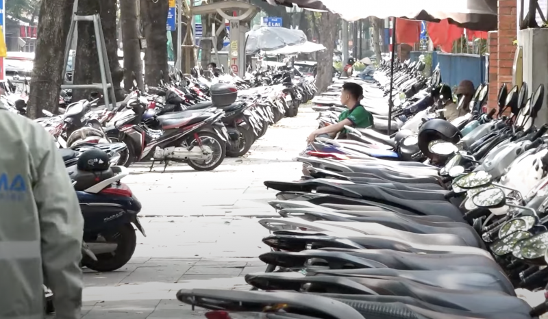 Hà Nội: Ban hành quy chế tạm thời về trông giữ xe không dùng tiền mặt Hà Nội: Ban hành quy chế tạm thời về trông giữ xe không dùng tiền mặt