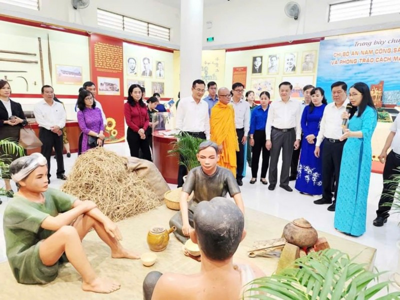 Khai mạc trưng bày chuyên đề “Chi bộ An Nam Cộng sản Đảng Cờ Đỏ và phong trào cách mạng ở Cần Thơ”