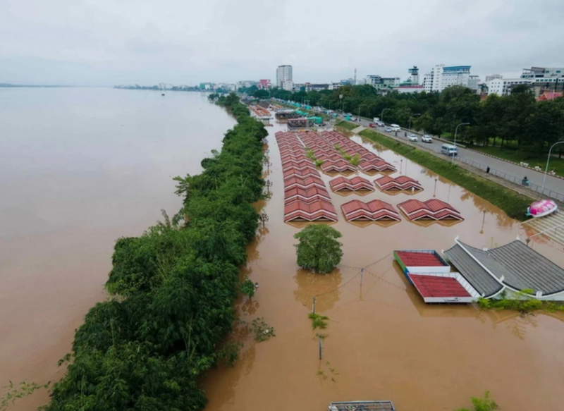 Lãnh đạo Đảng, Nhà nước Việt Nam gửi điện hỏi thăm tình hình ngập lụt ở Lào