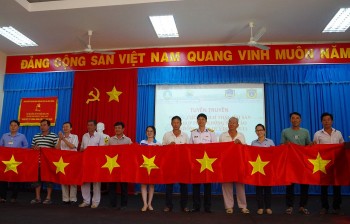 Vùng 2 Hải quân: ngư dân được hướng dẫn khai thác hải sản đúng quy định