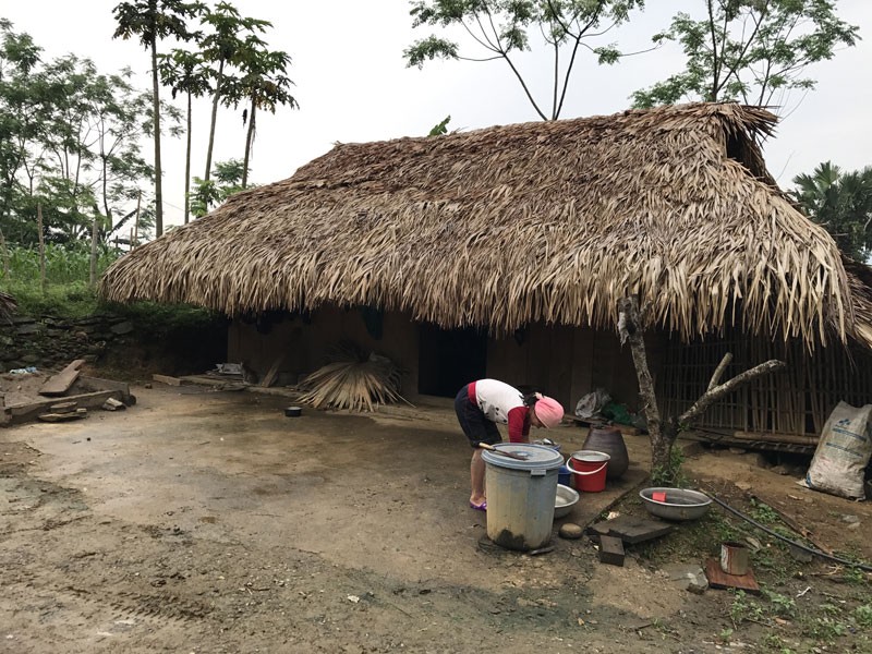 Đảm bảo cho hộ nghèo, hộ cận nghèo có nhà ở an toàn, xóa bỏ hoàn toàn nhà tạm, nhà dột nát