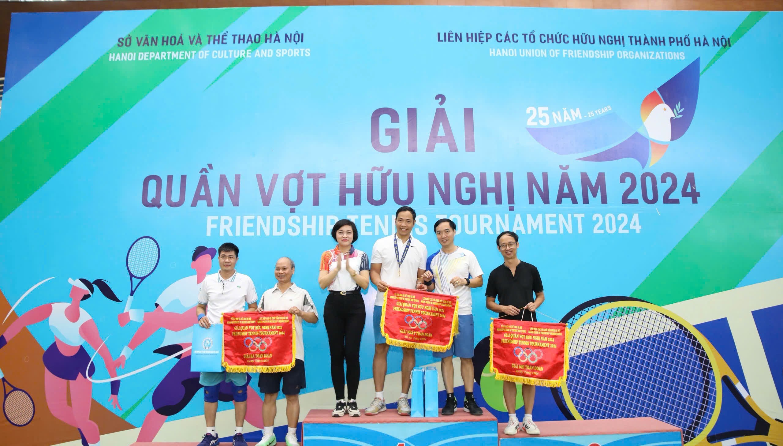 Giải Quần vợt hữu nghị 2024: Thể thao kết nối nhân dân Hà Nội với bạn bè quốc tế