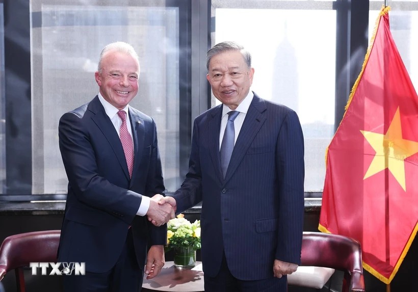 Tổng Bí thư, Chủ tịch nước Tô Lâm tiếp Tiến sỹ Brendan Nelson, Phó Chủ tịch Cấp cao Tập đoàn Boeing kiêm Chủ tịch Boeing Global. (Ảnh: Lâm Khánh/TTXVN)