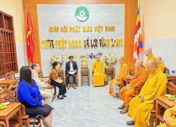 Vĩnh Long chia sẻ thông tin về kinh tế và tôn giáo với đoàn Tổng Lãnh sự quán Hoa Kỳ