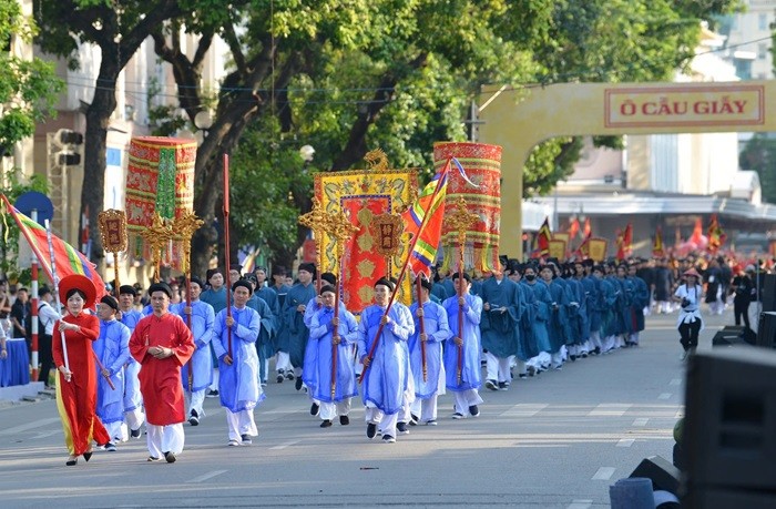 Ngày hội có sự tham gia của hàng nghìn nghệ nhân, nghệ sĩ và nhân dân đại diện cho 30 quận, huyện, thị xã của Thủ đô.