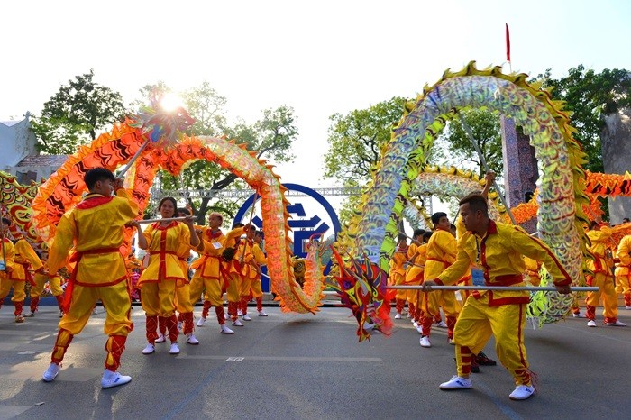 Chương trình sẽ có các màn diễu hành, trình diễn các loại hình văn hóa nghệ thuật dân gian.