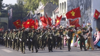 trung trung quan di nhu song