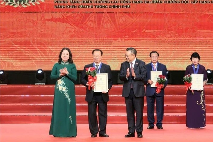 Hà Nội: Vinh danh 10 “Công dân Thủ đô ưu tú” năm 2024