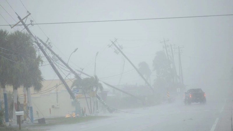 Siêu bão Milton tấn công vùng bờ biển bang Florida (Mỹ) 3