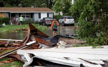 Mỹ: Florida ngổn ngang, ít nhất 15 người chết do bão Milton