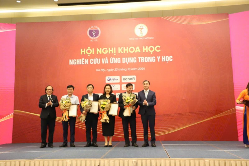 Hội thảo khoa học “Nghiên cứu và ứng dụng trong y học”