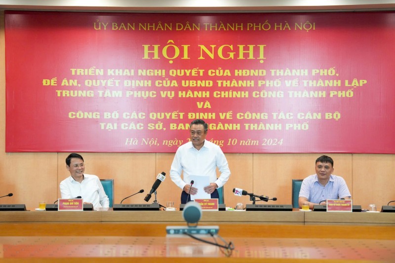 Chủ tịch UBND thành phố Hà Nội Trần Sỹ Thanh phát biểu tại hội nghị (Ảnh: T.L),.