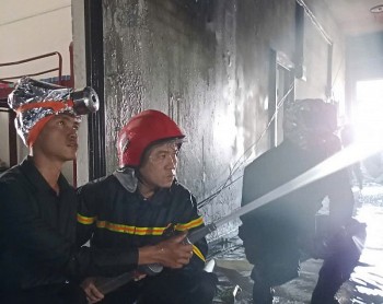 Campuchia cảm ơn Công an tỉnh Tây Ninh hỗ trợ chữa cháy tòa nhà 7 tầng