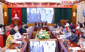 Hồ Chí Minh với tình hữu nghị Việt - Trung