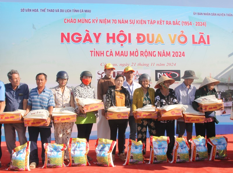 Gần 60 tay đua tranh tài tại Ngày hội đua vỏ lãi tỉnh Cà Mau mở rộng 2024