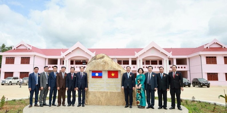 Vốn viện trợ của Việt Nam đóng góp quan trọng vào sự phát triển của Lào