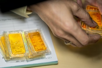 gia vang sjc van giu da tang