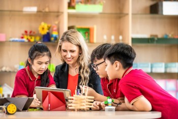 14 học sinh Vinschool đạt điểm cao nhất thế giới và việt nam trong các môn thi Cambridge quốc tế