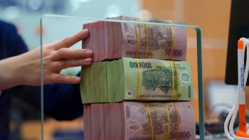 ap luc thanh khoan giam bot lai suat huy dong co the on dinh nam 2025