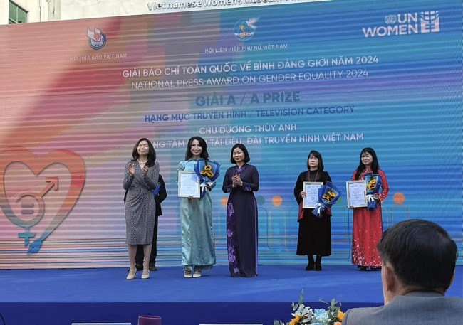 Trao giải báo chí đầu tiên về bình đẳng giới tại Việt Nam