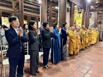 Dâng hương, cầu siêu tưởng nhớ đồng bào và anh hùng liệt sĩ hy sinh bảo vệ Hà Nội