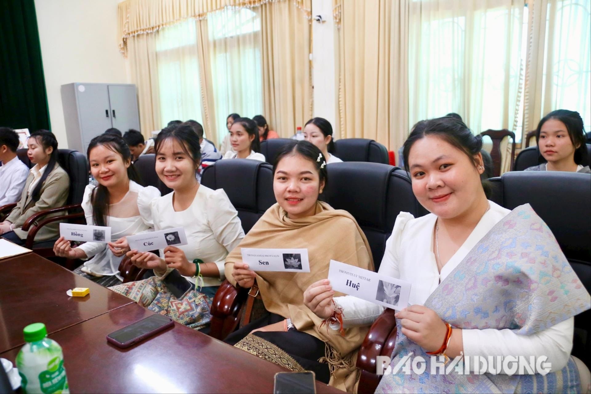  15 lưu học sinh tỉnh Viêng Chăn (Lào) sang học tập theo diện hỗ trợ toàn phần tại Trường Đại học Hải Dương 