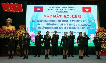 them nhieu hoat dong vun dap tinh huu nghi viet nam lao campuchia