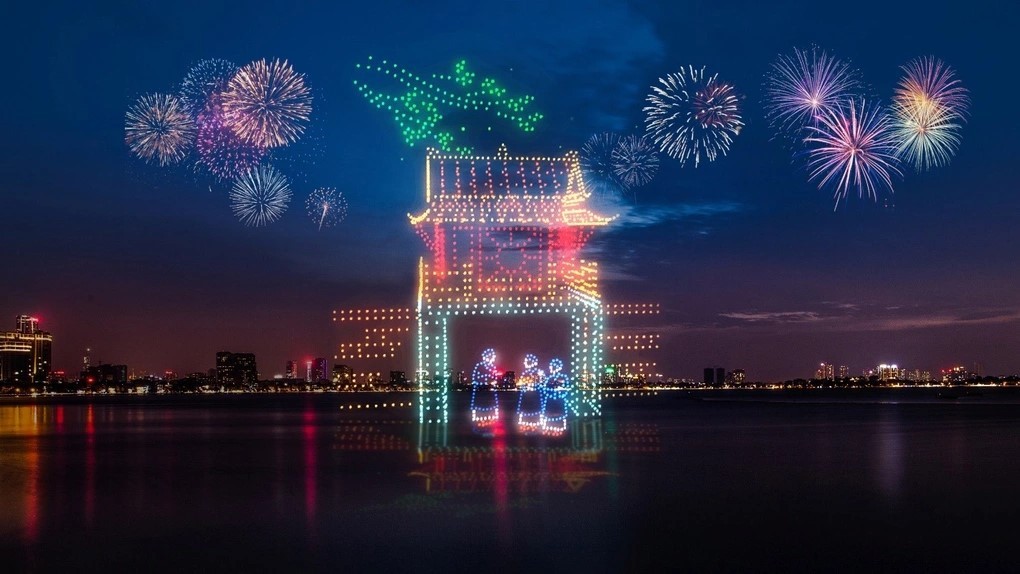 Hà Nội sẽ trình diễn 2.025 drone mừng Tết Ất Tỵ 2025