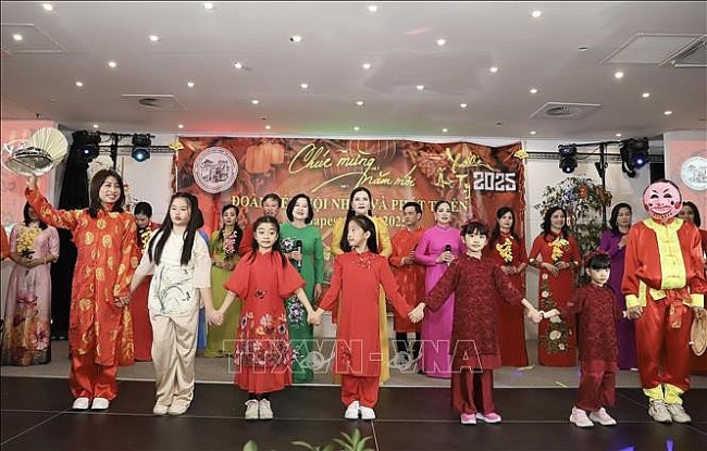 Cộng đồng người Việt Nam tại Hungary đón Tết cổ truyền Ất Tỵ