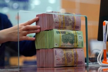 lai suat huy dong ngan hang van chua ha nhiet