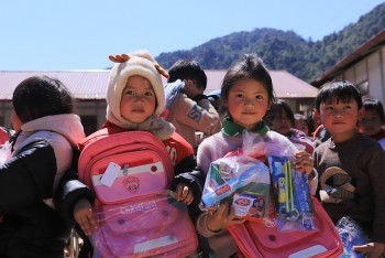 ChildFund hỗ trợ phục hồi sau bão tại Cao Bằng