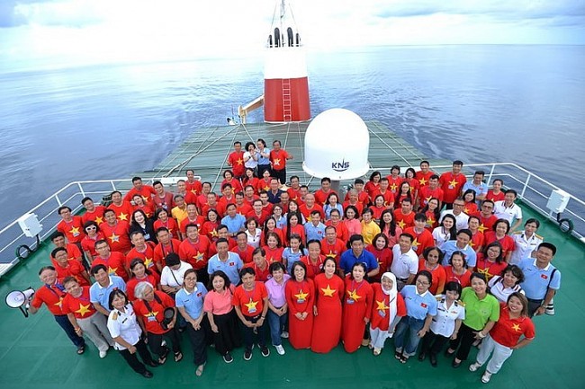 Trường Sa - Điểm hẹn thiêng liêng của người Việt xa xứ