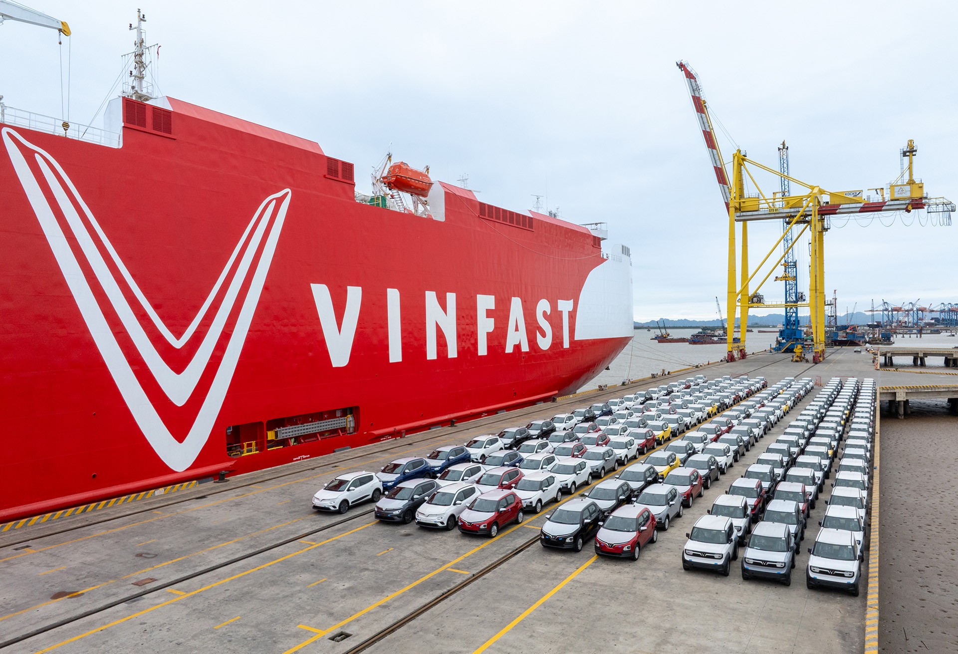 Vinfast xuất khẩu 2.500 ô tô điện tới Indonesia