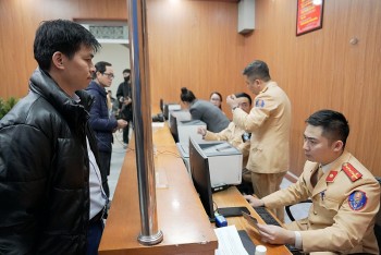 Đổi giấy phép lái xe: Không có thông tin trên hệ thống có được cấp đổi không?