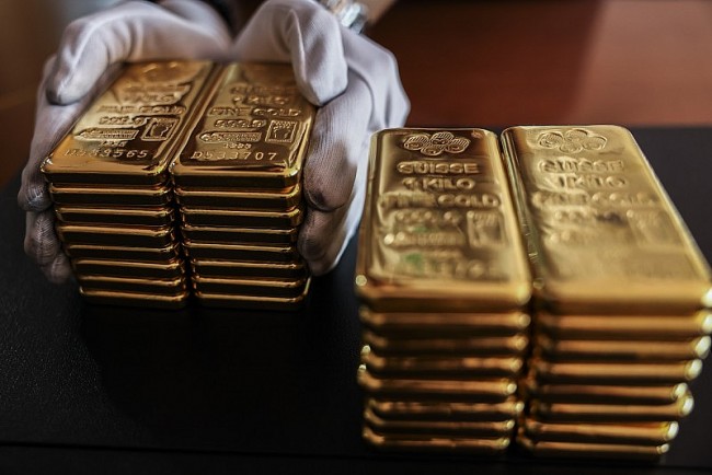 Giá vàng thế giới giữ ngưỡng kháng cự 3.000 USD/ounce