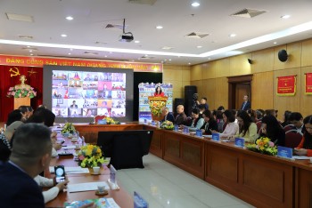Tìm kiếm 'Sứ giả tiếng Việt' ở nước ngoài