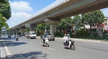 Thời tiết hôm nay (18/4): nhiều nơi nắng nóng oi bức