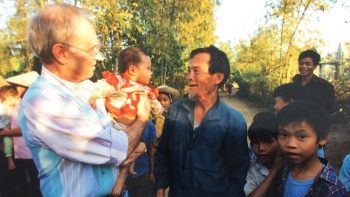 to chuc cuu tro tre em 35 nam chung tay uom mam vi tuong lai tre em viet nam