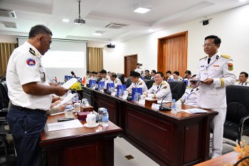 hai quan viet nam campuchia rut kinh nghiem tuan tra tren vung nuoc lich su