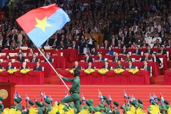 [Ảnh] Lễ diễu binh, diễu hành kỷ niệm 50 năm thống nhất đất nước