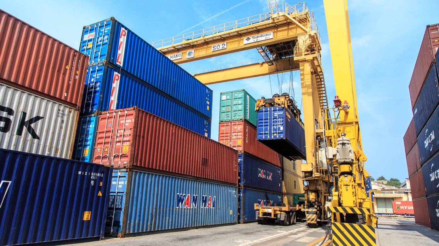 Hạt nhân kết nối cảng biển và logistics miền Trung