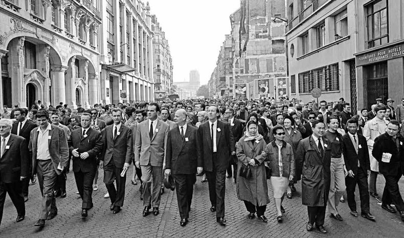 Báo Nhân đạo (Pháp) ra phụ san đặc biệt ngợi ca Chiến thắng 30/4/1975 của Việt Nam